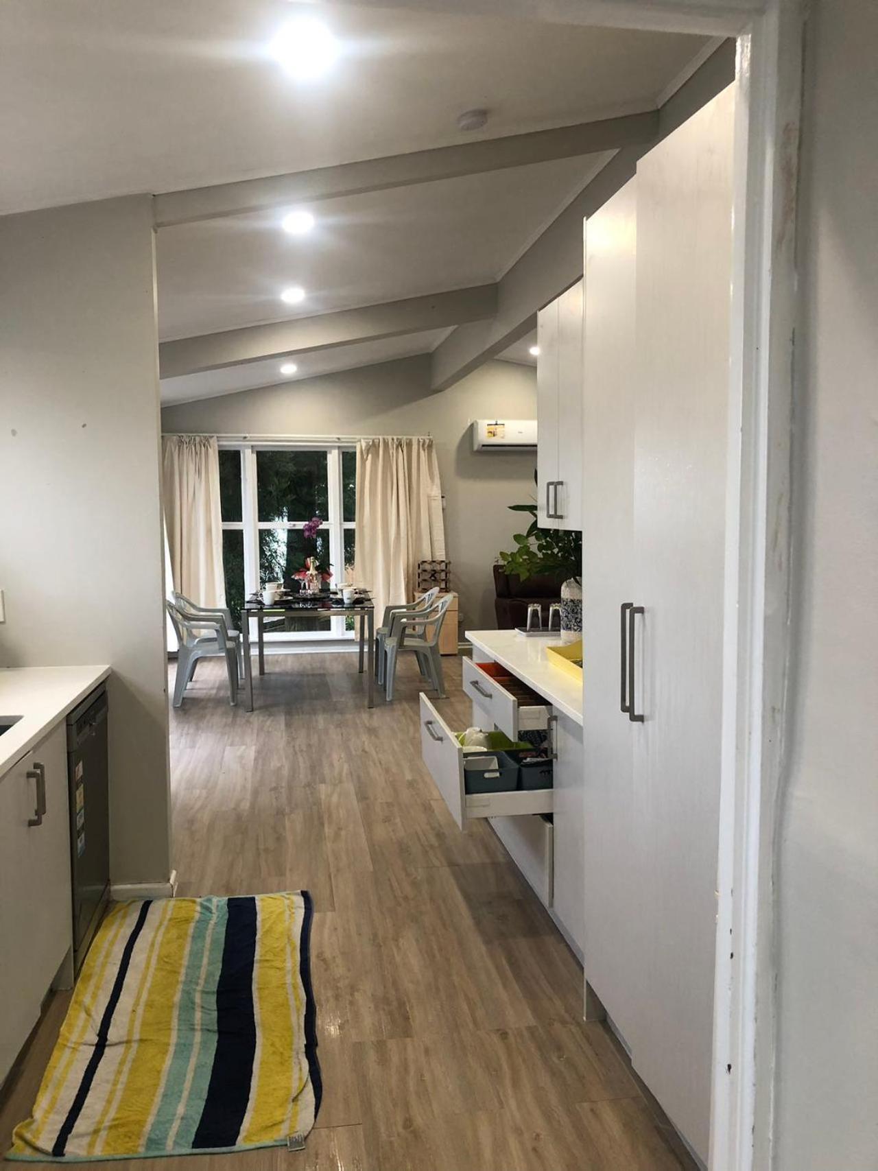 West Side Beautiful And Quiet Home オークランド エクステリア 写真