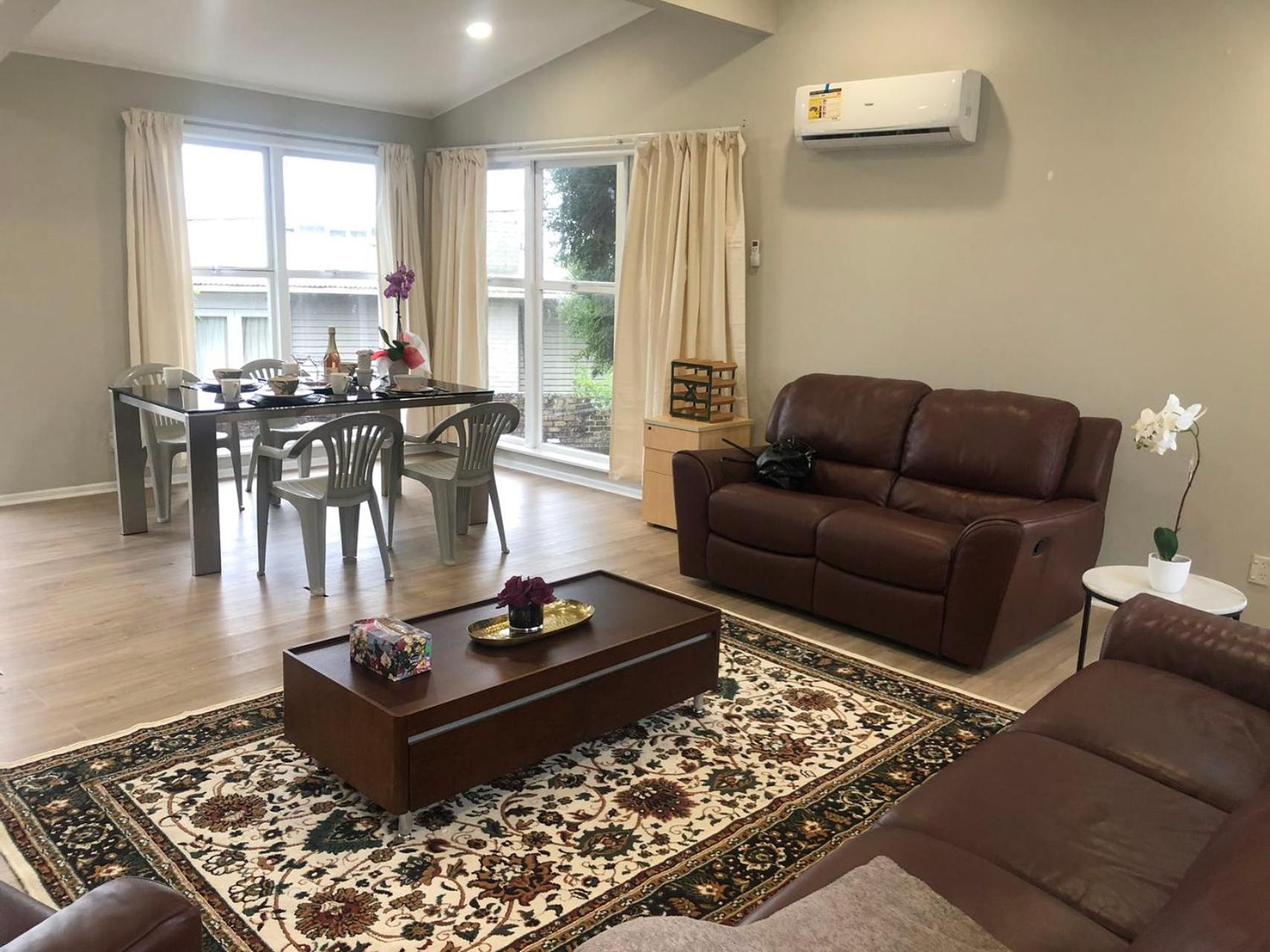 West Side Beautiful And Quiet Home オークランド エクステリア 写真