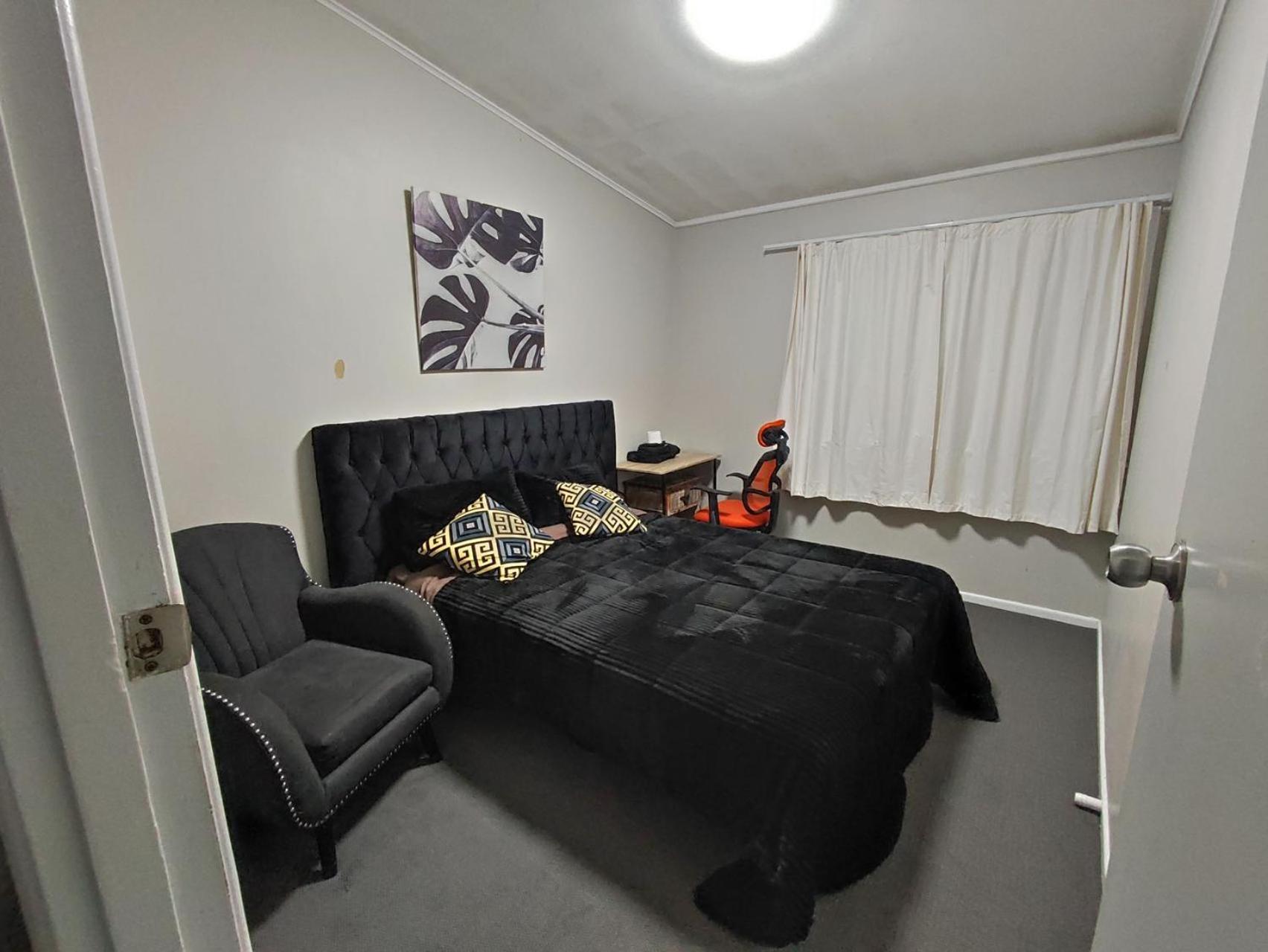 West Side Beautiful And Quiet Home オークランド エクステリア 写真