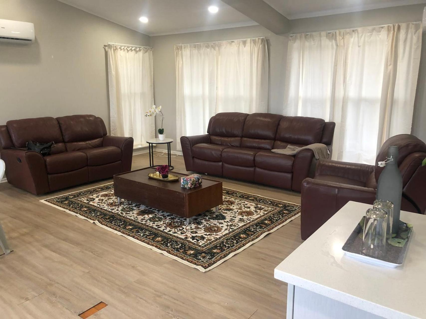 West Side Beautiful And Quiet Home オークランド エクステリア 写真