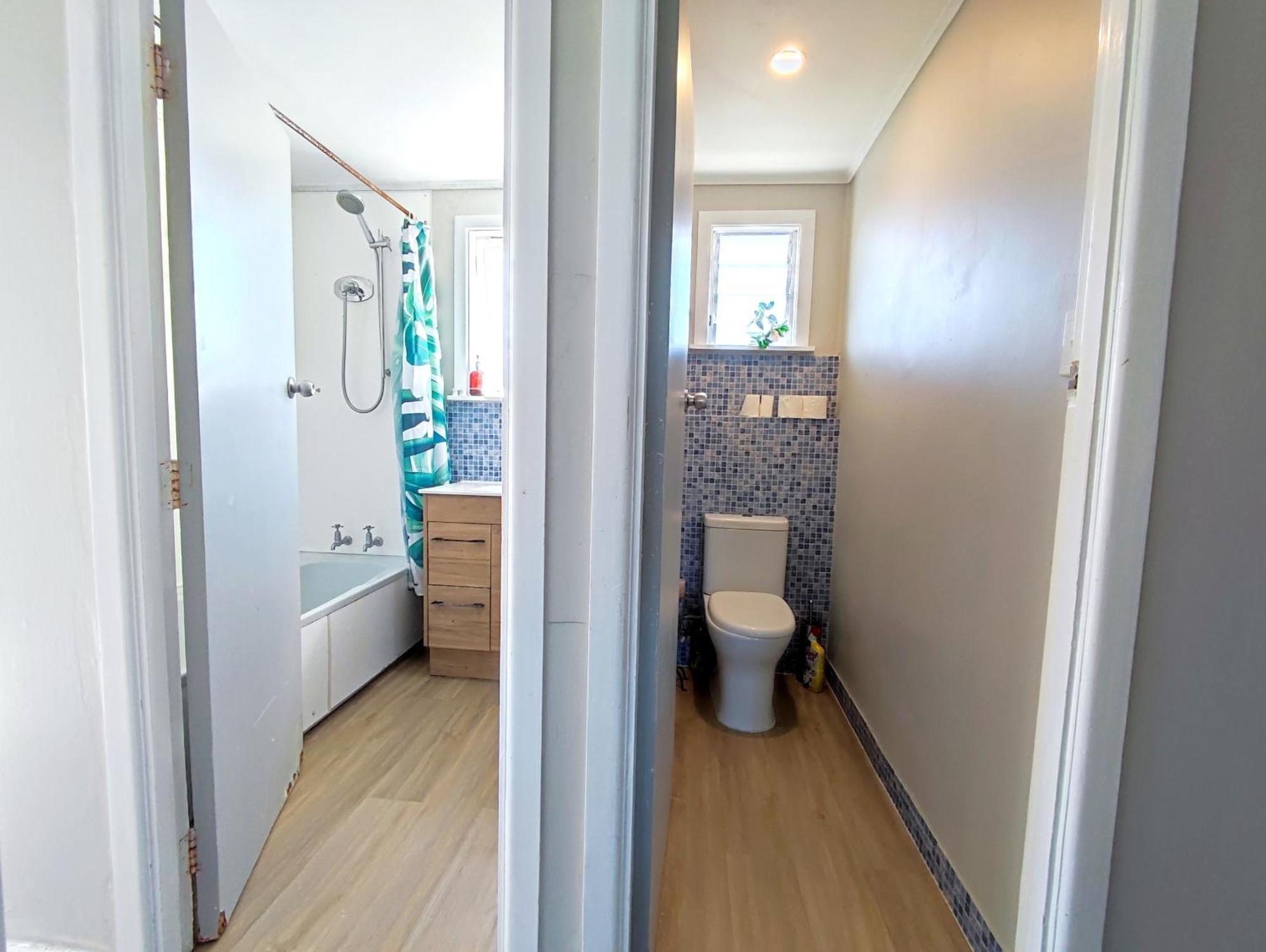 West Side Beautiful And Quiet Home オークランド エクステリア 写真