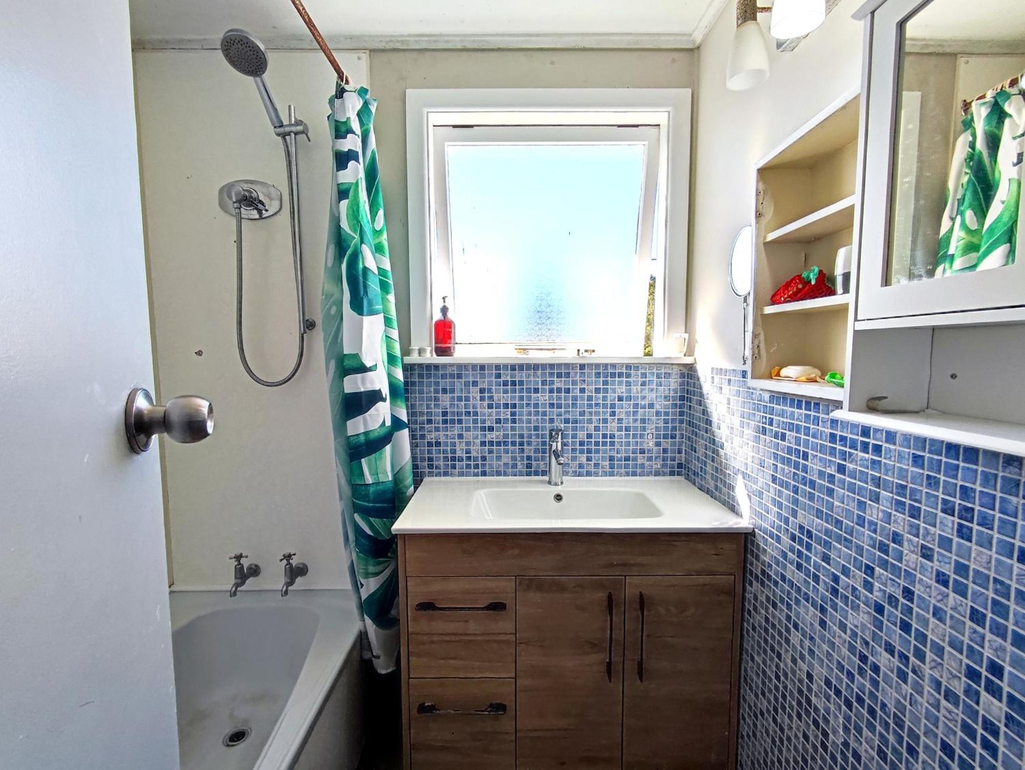 West Side Beautiful And Quiet Home オークランド エクステリア 写真