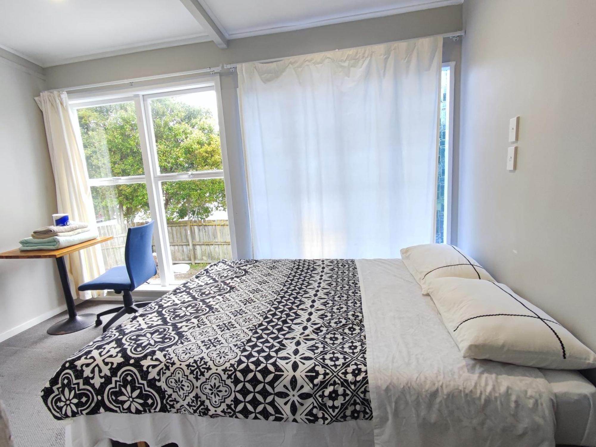 West Side Beautiful And Quiet Home オークランド エクステリア 写真